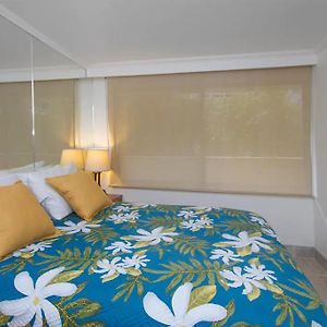 Zimmer mit Kingsize-Bett